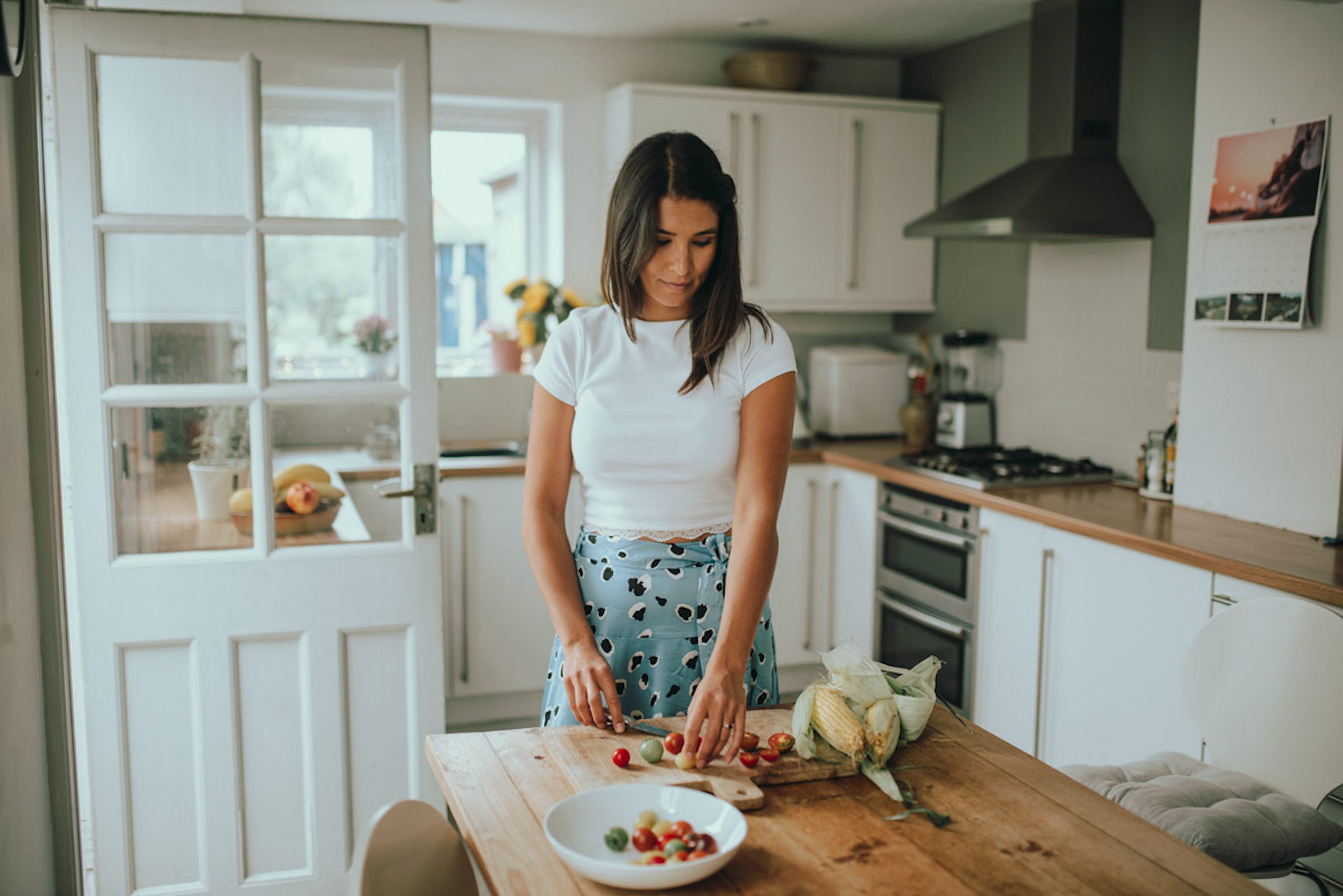 How a Nutritionist Keeps Colds at Bay (And What To Do When They Hit)