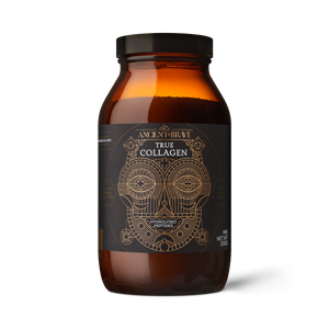 Amber glass jar of Davina Ritual Gift Set True Collagen Hydrolysed Peptides with a black lid and a black label featuring geometric gold line art of a face, part of a collagen peptides self-care ritual.